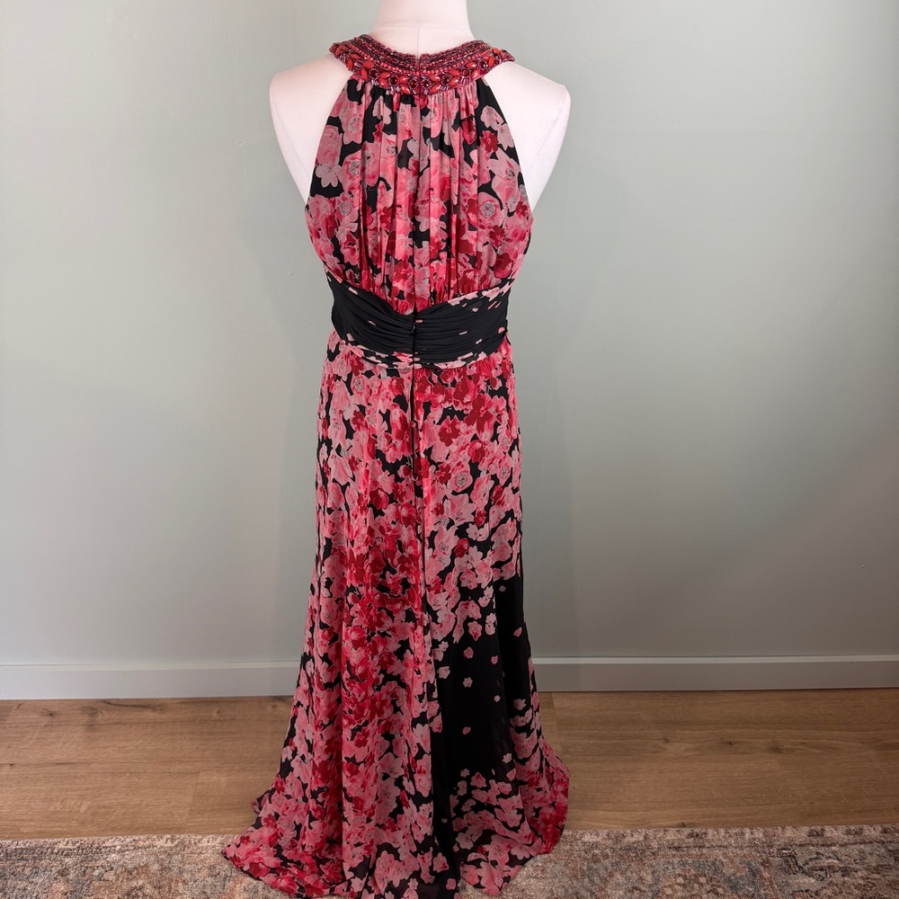 Teri Jon Red and Black Floral Maxi Gown Dress Beaded Collar size 10 Formal - Picture 5 of 9